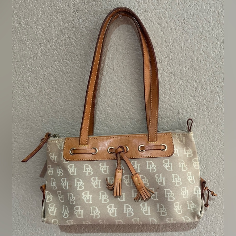 Dooney & Bourke Vintage Women shoulder bag